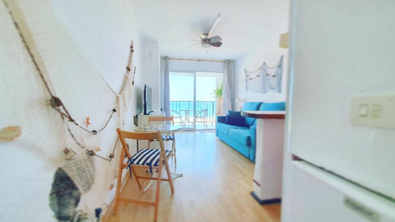 Cozy Beach-Front Studio With Amazing Sea View Empuriabrava Bagian luar foto