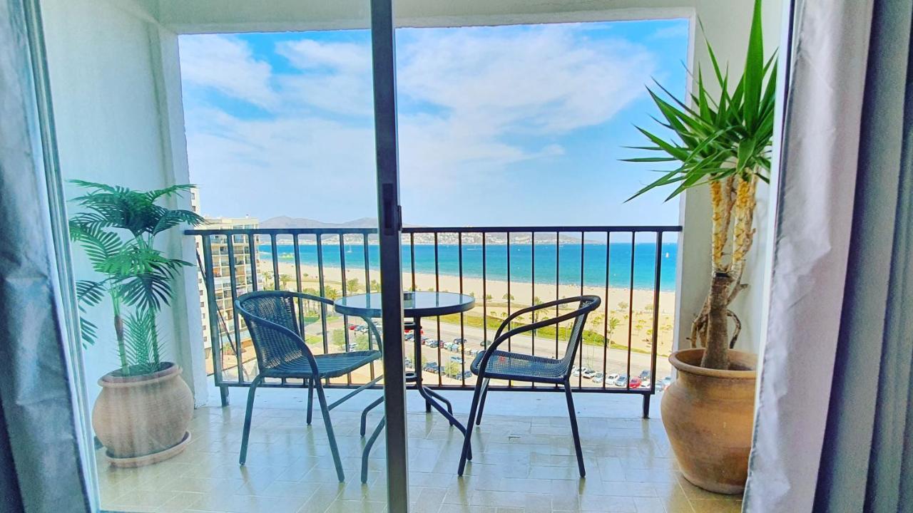 Cozy Beach-Front Studio With Amazing Sea View Empuriabrava Bagian luar foto